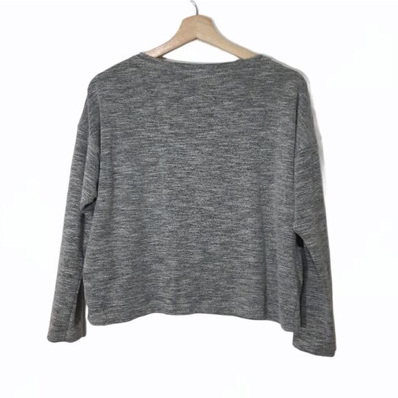 Uniqlo Grey Long Sleeve Light Sweater - Picture 1 of 6